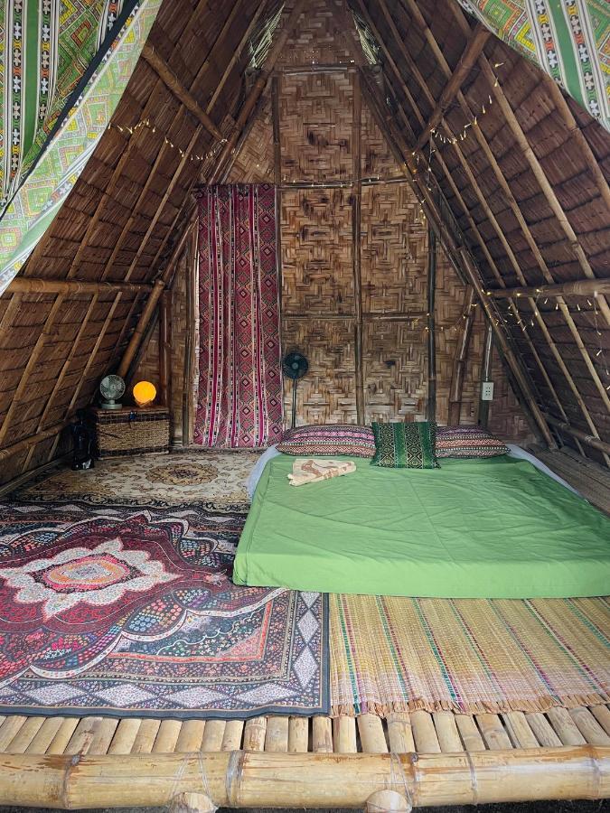 Tribal Huts Community Vandrarhem Daanbantayan Exteriör bild