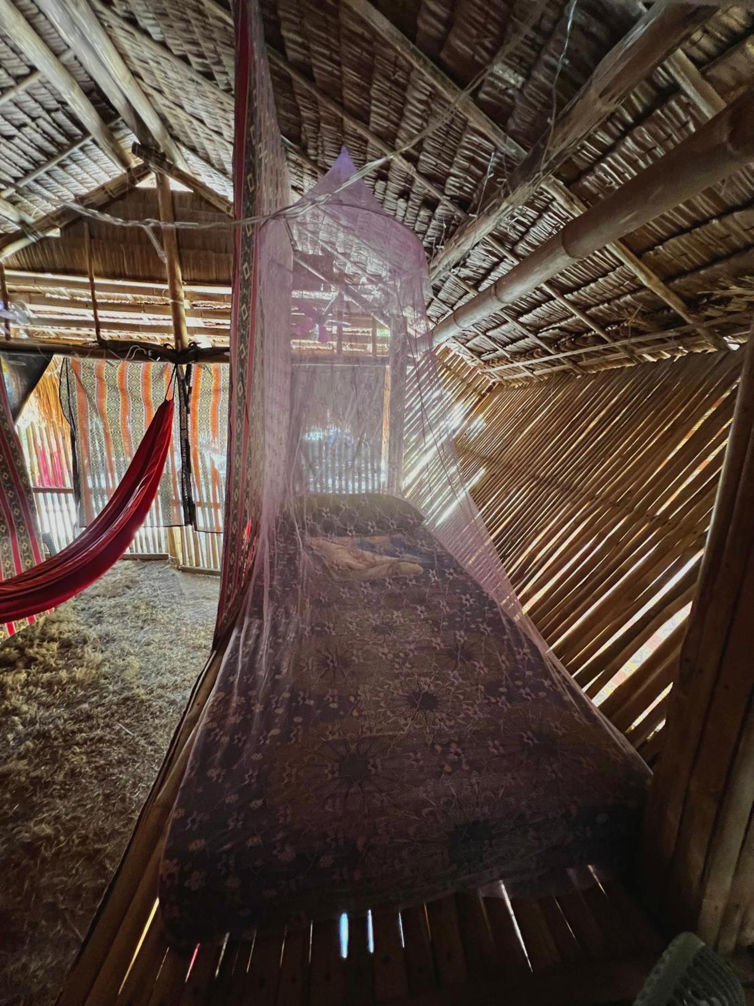 Tribal Huts Community Vandrarhem Daanbantayan Rum bild