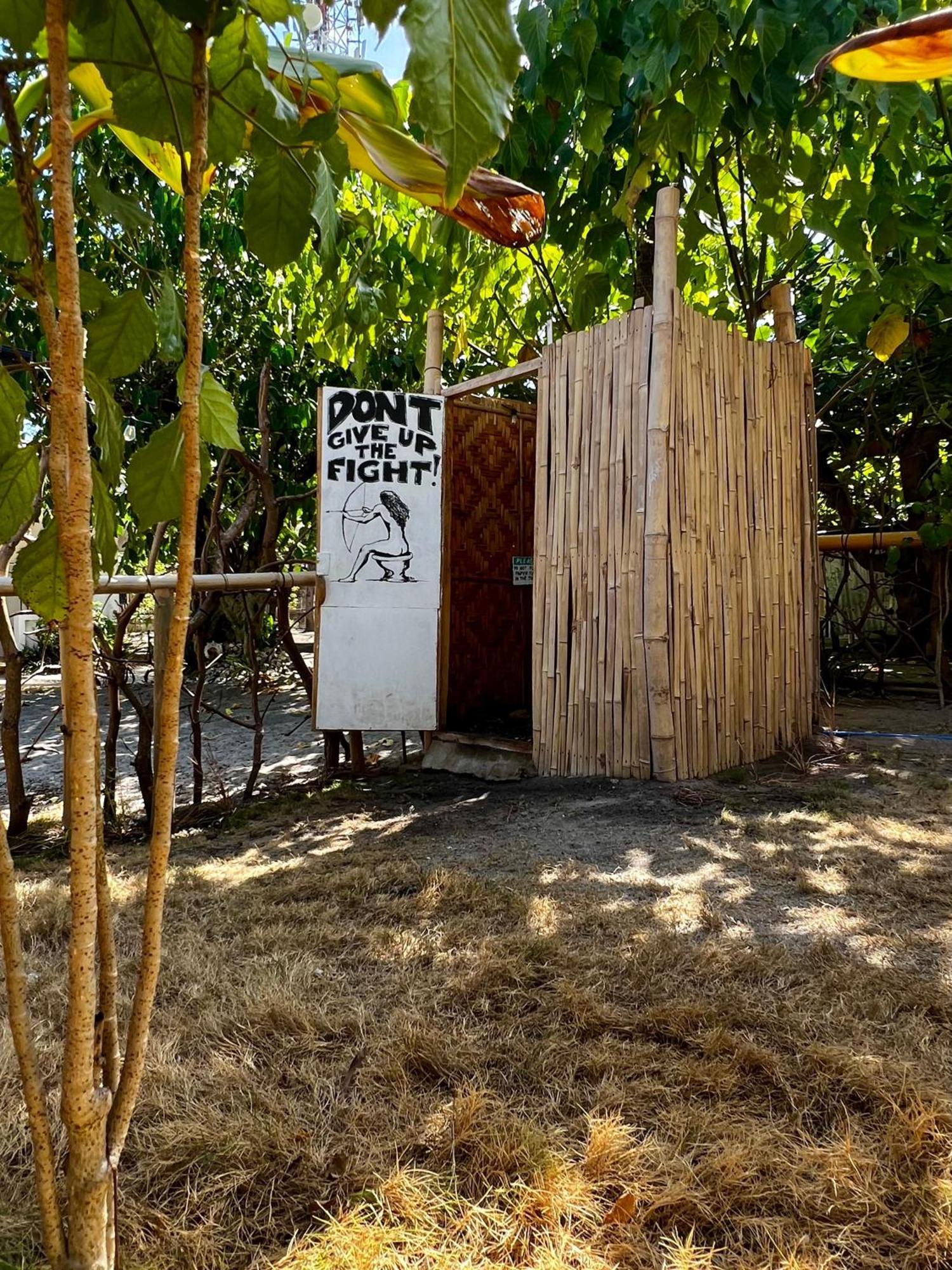 Tribal Huts Community Vandrarhem Daanbantayan Exteriör bild